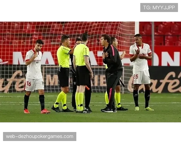 西甲裁判委员会宣布将在下赛季测试“场内麦克风”解释判罚决定